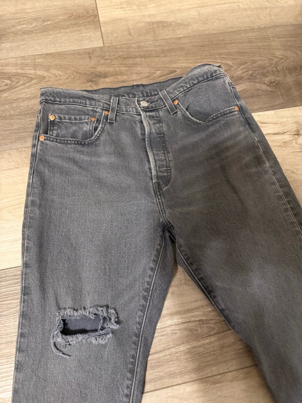 Levi’s Vintage 501 Skinny - Charcoal - Picture 2 of 11